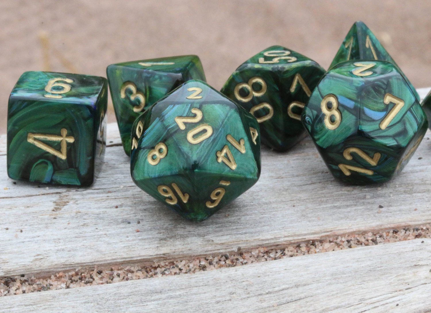 Scarab Jade Green & Gold full set photo 2
